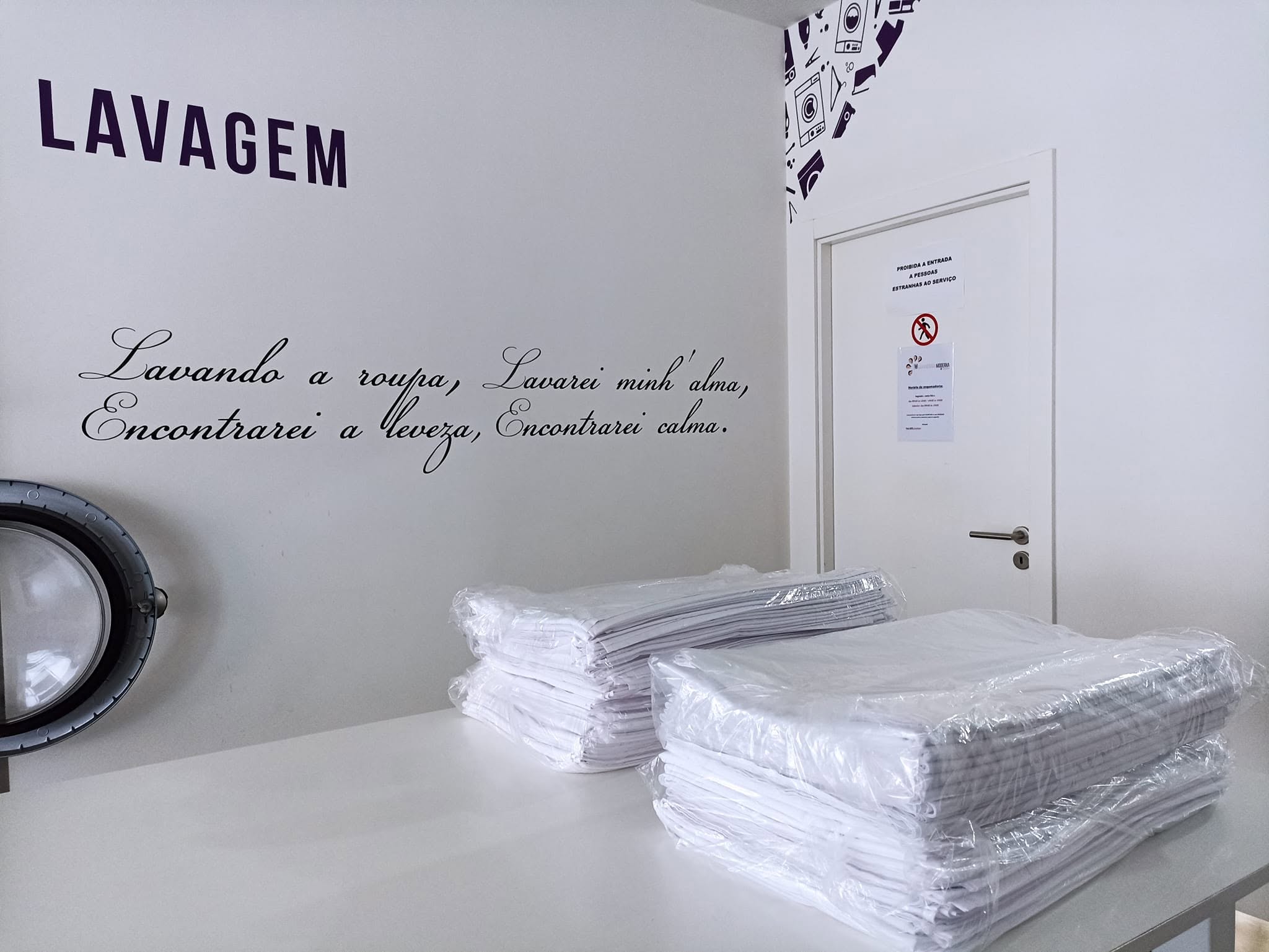 Roupas de cama tratadas e embaladas